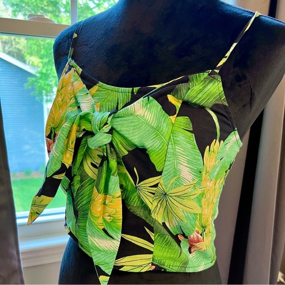 NWOT Nicole Miller Green/Yellow Linen Blend Tropical Botanical Tie Camisole - Picture 2 of 4